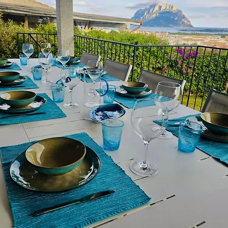 Vista Tavolara